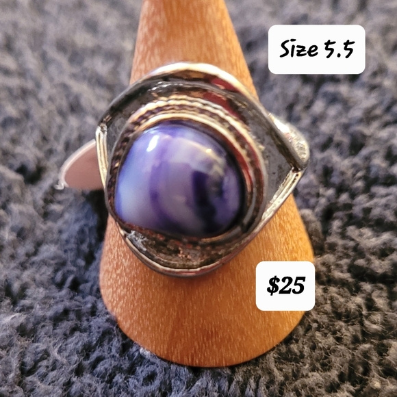 Vintage Ring Size 5.5 - Picture 1 of 1